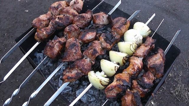 Шашлык по армянски, как готовиться армянский шашлык #ru_kompass #шашлык #армянскаякухня