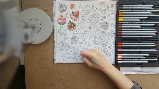 МК КАК ПЕРЕДАТЬ ОБЪЁМ? Раскрашиваем вместе пирожное |Раскраска от Эмили Шен смотреть онлайн