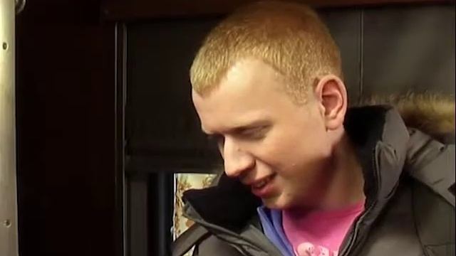Prykoli. В поезде. Бельё и противогаз впридачу. Смотреть обязательно смотреть онлайн