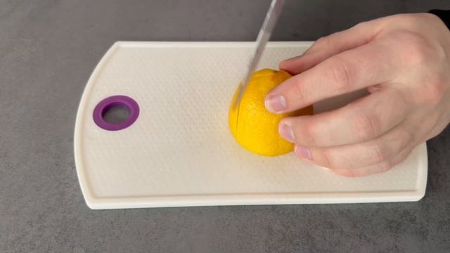 Put Lemon Peel in your Fridge and you´ll THANK ME FOREVER💥(Genius)🤯 смотреть онлайн