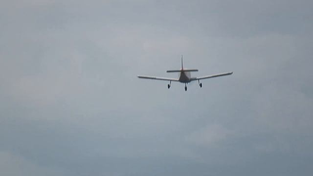 A Plane fly By on my lunch break смотреть онлайн