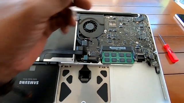 How To Replace Battery Mac Book Pro 2009 (Model No A1322)