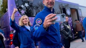 Дочь Юлии Пересильд опубликовала архивное видео, как провожает маму в космос