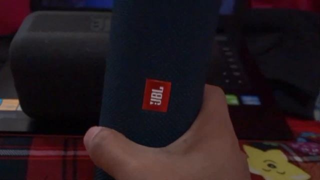 JBL FLIP 5 SOUND BASS TEST смотреть онлайн