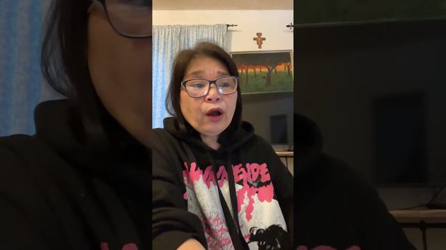 Malou DeloSantos is live-ng ngangalingasaw ang amoy mo japina!#maloudelosantos смотреть онлайн