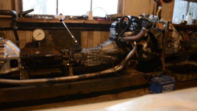 Самодельный компрессор для пескоструя из ДВС змз 402, отверстие 4.5мм смотреть онлайн