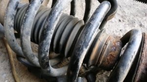 Замена опорных подшипников и подушек передних аммортизаторов PEUGEOT 3008.