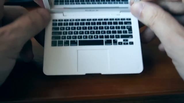 MacBook - Зеркальце с AliExpress