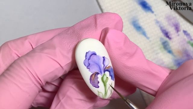 Ирис на ногтях. Акварельные краски. смотреть онлайн