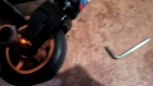 ОБУЧАЛКА1/ КАК СНЯТЬ КОЛЕСО С САМОКАТА