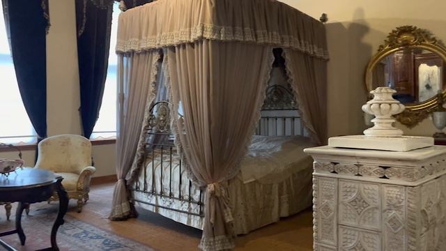 Дворец Долмабахче. Гарем последних султанов Османской империи. Запрещённая съемка. Стамбул. смотреть онлайн