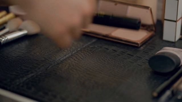 Видеоотзыв о туши для ресниц Faberlic Skyline