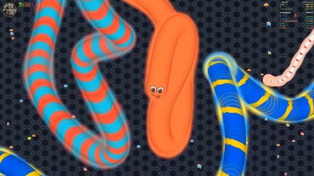 Wormate.io 1 Tiny Monster Bad Worm Hack? Trapping Giant Worms Epic Wormateio Best Trolling Gameplay