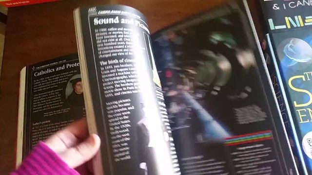 The Usborne Hardback Encyclopedia Set смотреть онлайн