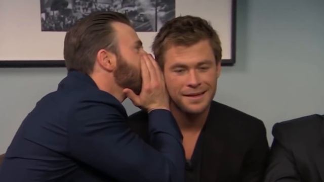 КРИС ЭВАНС СЛУЧАЙНО ПОКАЗАЛ СВОЁ ХОЗЯЙСТВО ВСЕМУ МИРУ смотреть онлайн