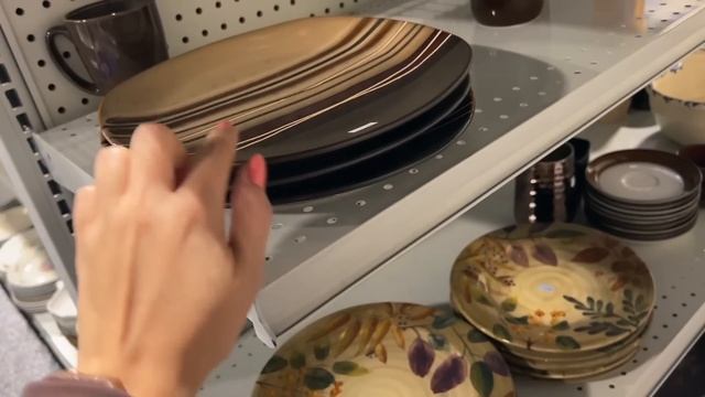 Секонд-Хенд в Америке/ Экономия/ Goodwill/ Цены/ Повседневная одежда/ Товары для дома/ США/ Флорида смотреть онлайн