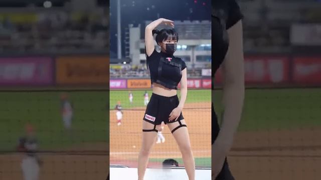 Korean Dance | Stadium cheerleading | Kia Tigers Lee Da-hye Cheerleader Stage Performance Fancam | смотреть онлайн
