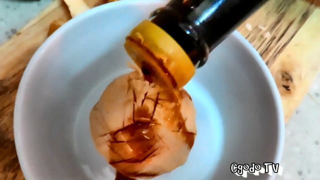 How to eat Santol Fruit // Wild Mangosteen // Cotton Fruit // Setoi смотреть онлайн
