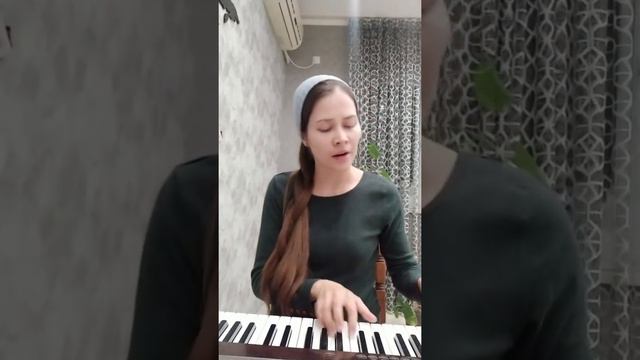 #7 "Стою под Крестом Твоим странницей...". Любимые христианские песни всех времён. смотреть онлайн