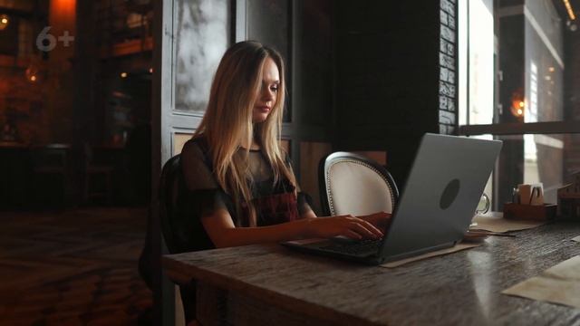 Где искать работу и заказы дизайнеру YouTube каналов? смотреть онлайн