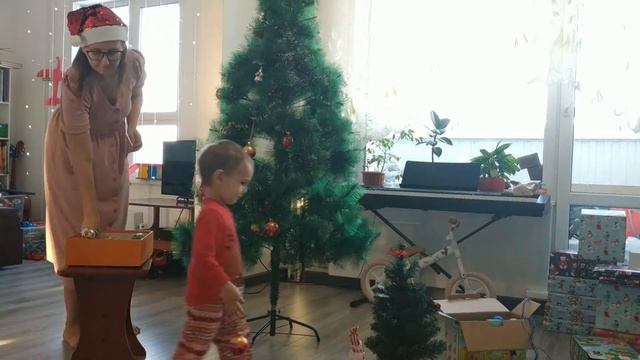 Наряжаем ЕЛКУ / Елочные игрушки из СССР смотреть онлайн