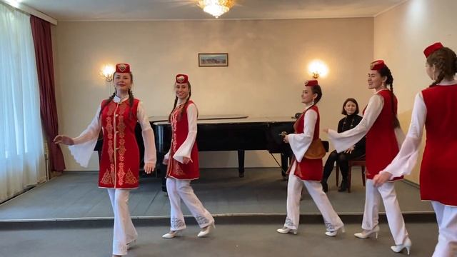«Зэк-зэк» — вокальный ансамбль «Нурлай» смотреть онлайн