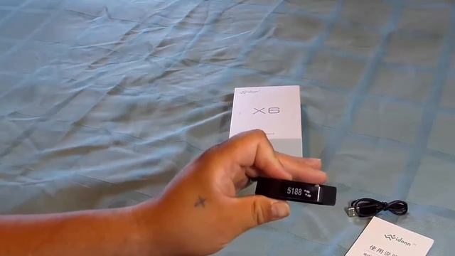 Vidonn X6 SmartWatch Bracelet Unboxing and Showcase смотреть онлайн