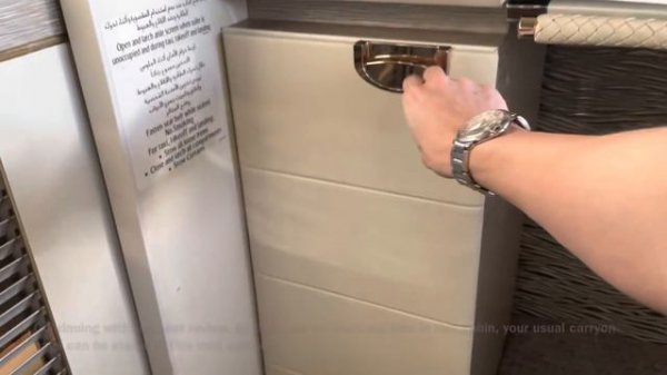 Emirates “Game Changer” First Class Review 777-300ER: Paris - Dubai