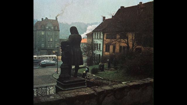 BACH / POLONAISE, TOCCATA AND FUGUE смотреть онлайн