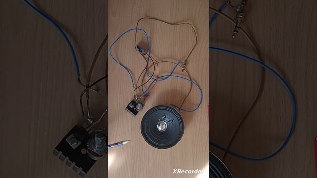Простой усилитель звука на 1 транзисторе для начинающих радиолюбителей смотреть онлайн