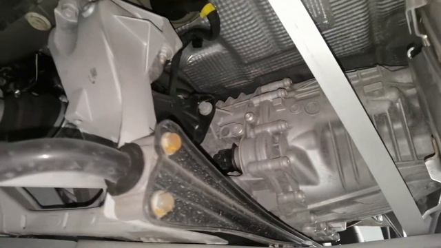PORSCHE CAYMAN 718 (982) 2018 - TO RECTIFY ENGINE MISFIRE смотреть онлайн