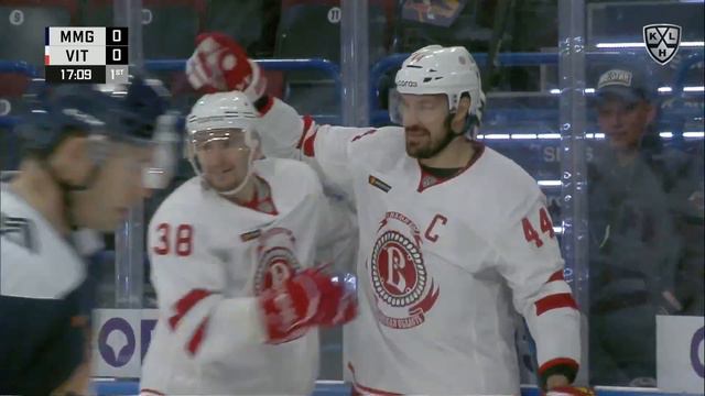 Artykhin scores his first of the season смотреть онлайн