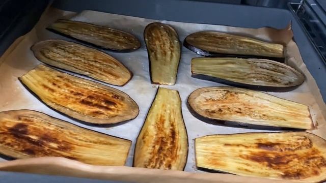 Муж на кухне. Мариную грибы. Пирожное. смотреть онлайн