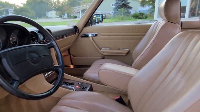 1986 Mercedes Benz 560SL смотреть онлайн