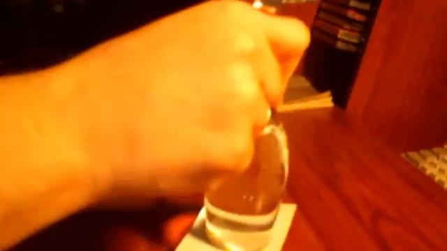 Фокус. Бокал с водой. смотреть онлайн