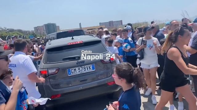 Caos a Castel Volturno, interviene la Polizia? смотреть онлайн