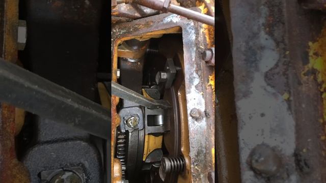 Caterpillar D7E clutch adjustment смотреть онлайн