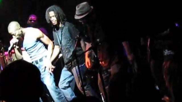 Trombone Shorty Shows How to Break it Down смотреть онлайн