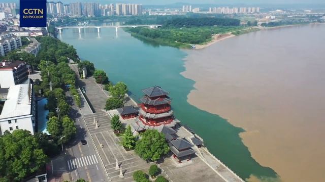 Встреча рек Янцзы и Цинцзян смотреть онлайн