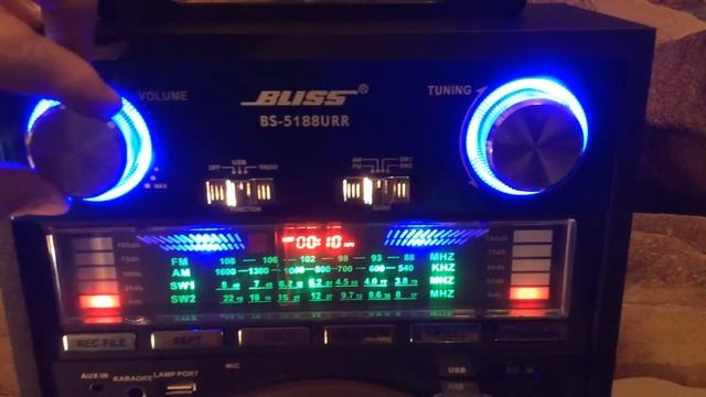 Boombox магнитола рекордер Bliss BS-5188URR смотреть онлайн