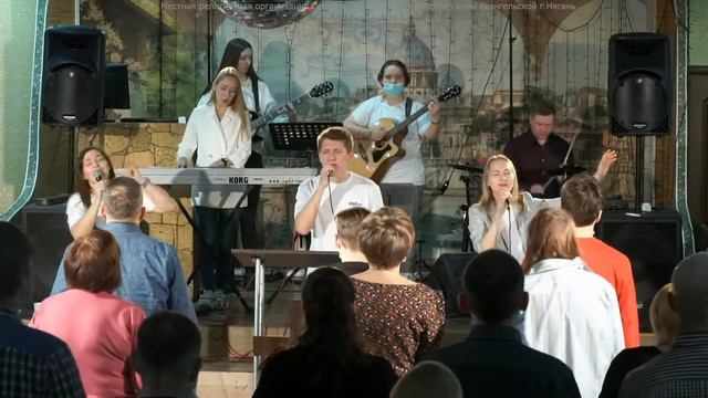 Воскресное богослужение с причастием // 2 января, 2022 смотреть онлайн