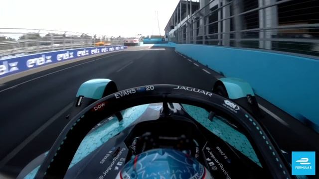 WORLD’S FIRST LOOK At Formula E’s Indoor-Outdoor Track смотреть онлайн
