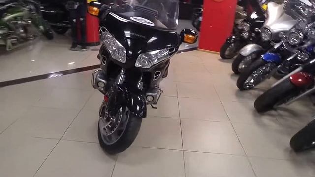 Мотоцикл HONDA GL1800 GOLDWING артикул K01027 МотосалонМегамото смотреть онлайн