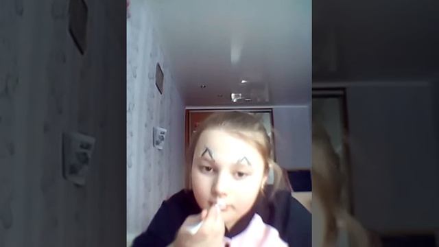 Рисуем гримом на лице кошку смотреть онлайн
