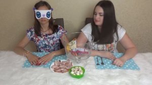 ЧЕЛЛЕНДЖ Обычная еда против сухарей Что вкуснее? Инна и Люда Перезагрузка