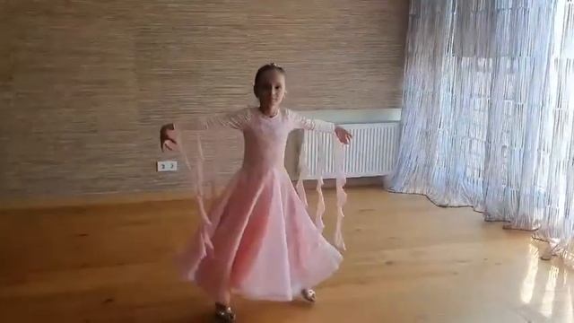 Поздравление любимого дедушки от внучки Софии! Танец. смотреть онлайн