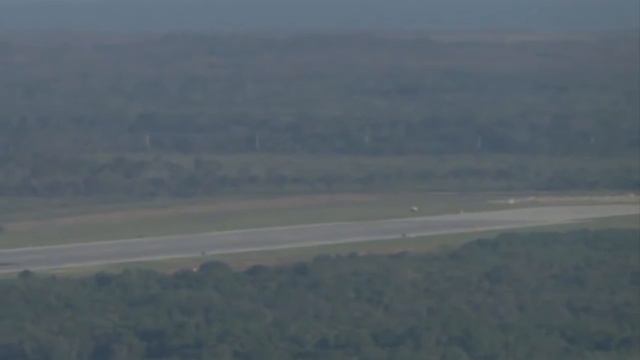 X-37B OTV-4 landing (close-up) смотреть онлайн