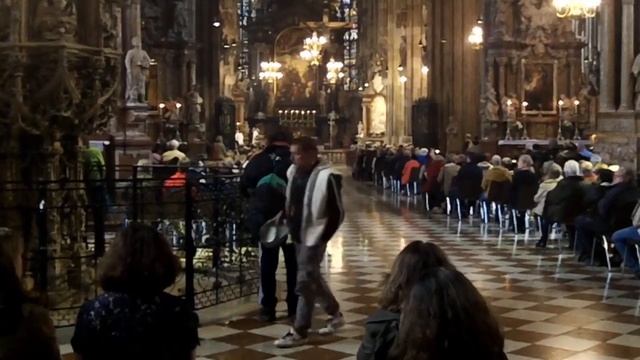 St. Stephen's Cathedral in Vienna, Austria - Stephansdom (2015) смотреть онлайн