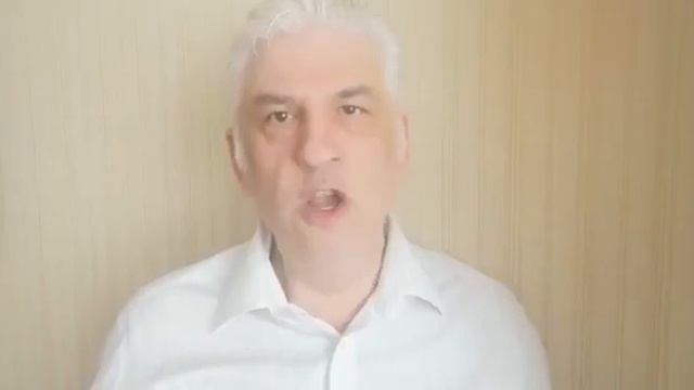 Чоловік співає "бейте по центрам принятия решений" 10 годин без зупинки смотреть онлайн