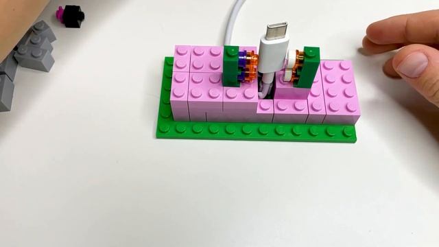 Док станция для телефона из LEGO | LEGO Classic 10698. Быстрая сборка с Nick Craft смотреть онлайн